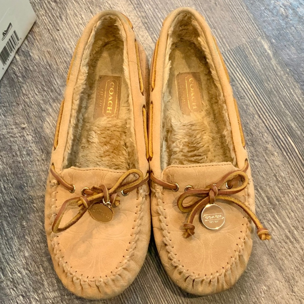 Coach Camel Moccasins Sz 7 - Picture 6 of 6